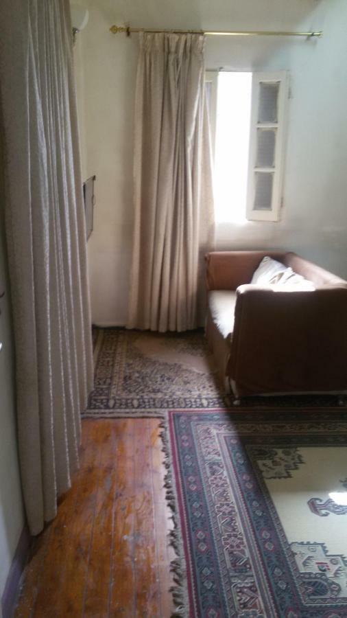 غرفة سنجل ش القصر العينى