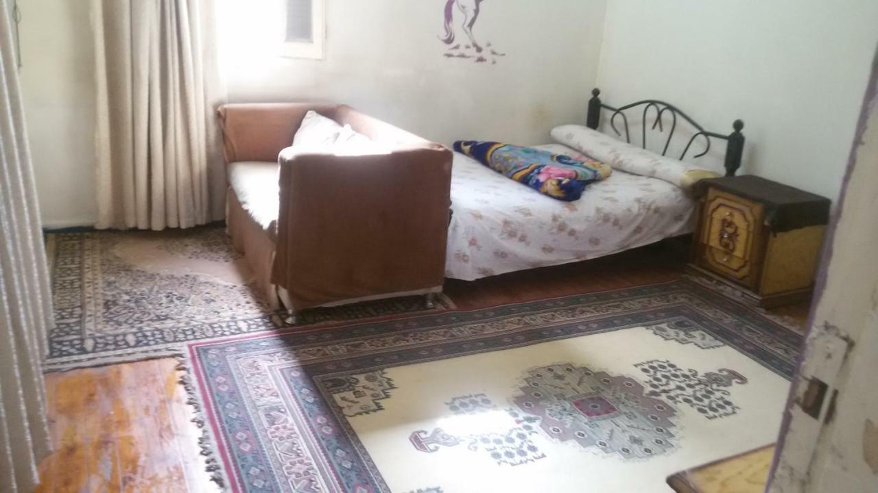 Guest house غرفة سنجل ش القصر العينى *